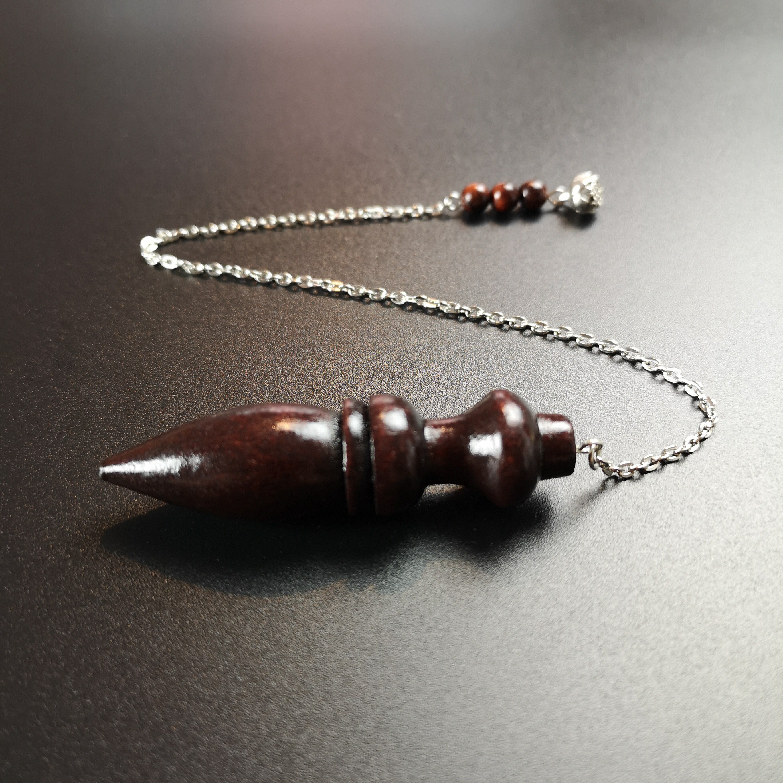 Pendule Divinatoire en Bois de Coco avec Graine Lotus Outil Divination Sorcellerie Ésotérisme Voyanc