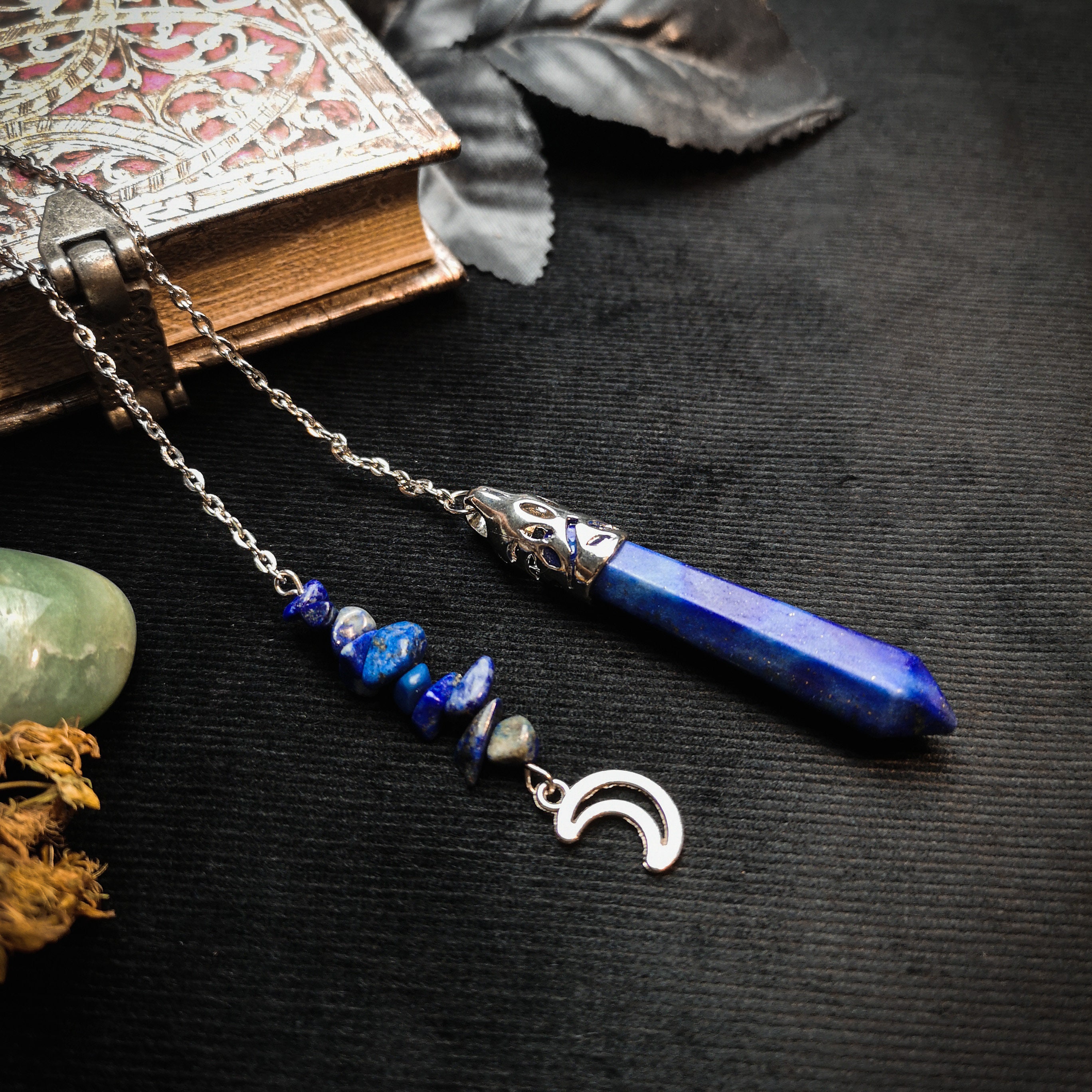 Pendule en Lapis Lazuli, avec Un Croissant de Lune, Outil Radiesthésie et Divination, Pendule Sorcel