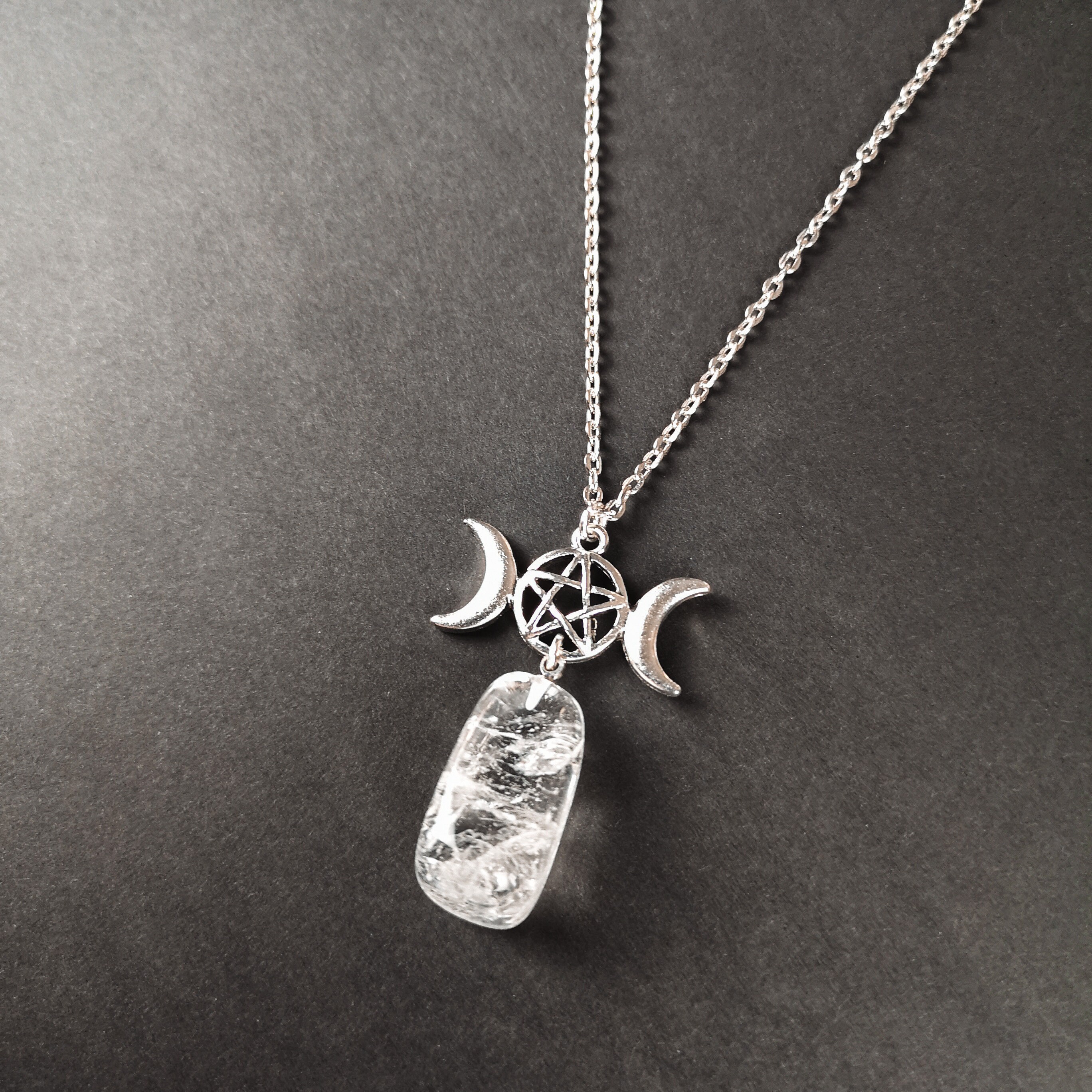 Collier Triple Lune Bijou en Quartz de Sorcière Collier Païen Wicca Sautoir Pour Femme Witchy Lithot