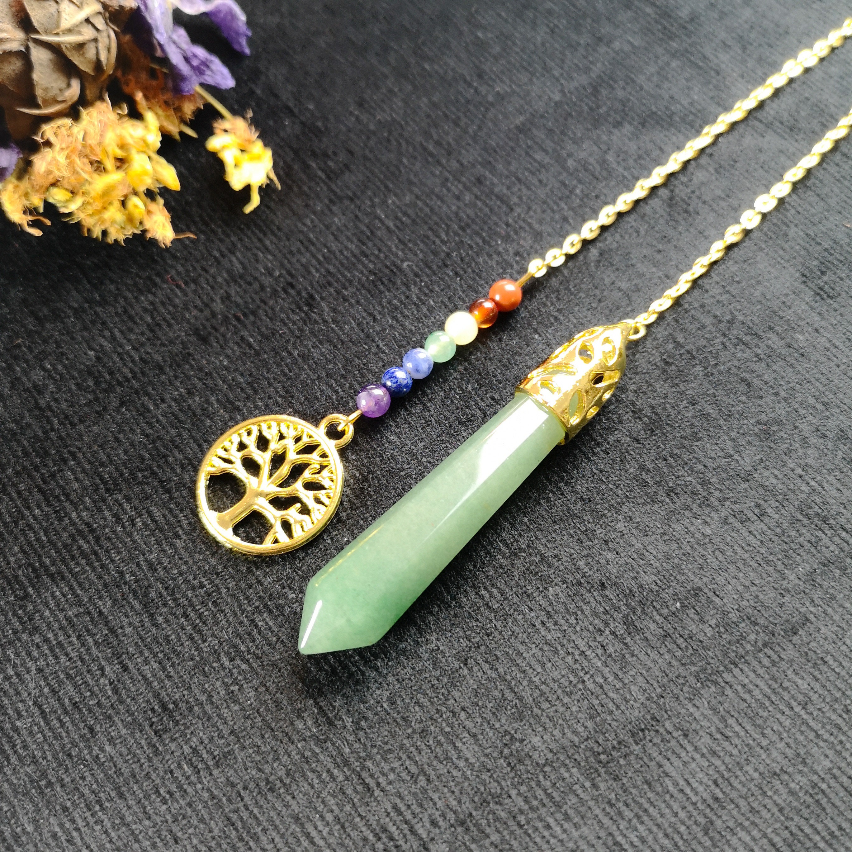 Pendule Divinatoire Arbre de Vie Doré en Aventurine, avec Des Pierres 7 Chakras, Pendule Sorcellerie