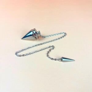 Cone and coil divination pendulum elegant dowsing pendulum with a spike charm classic divination tool