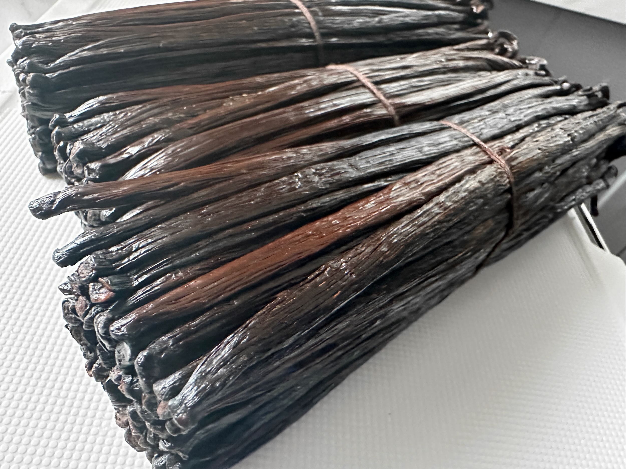 Organic Gourmet Bourbon Vanilla, Papua New Guinea (7-8 inches)