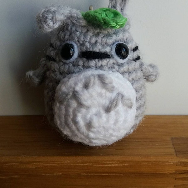 Porte clé au crochet Totoro amigurumi