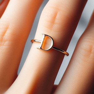 Anillo minimalista con la letra D en oro amarillo. Anillo con la inicial D. Joyería con la letra D. Delicado regalo de amor en oro macizo. Nombre D en oro. Oro blanco. Oro rosa.