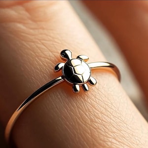 Minimalist Turtle Ring Yellow Gold Turtle Ring Tortoise Ring Turtle Jewelry Dainty Solid Gold Turtle Gift Tortoise Gold White Gold Rose Gold