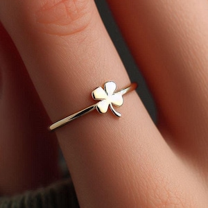 Minimalist Shamrock Ring Yellow Gold Four Leaf Clover Ring Shamrock Jewelry Dainty Solid Gold Irish Ring Four Leaf Clover Gold Rose Gold
