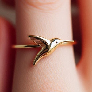 Minimalist Hummingbird Ring Yellow Gold Hummingbird Ring Humming Bird Ring Hummingbird Jewelry Solid Gold Bird Gift White Gold Rose Gold