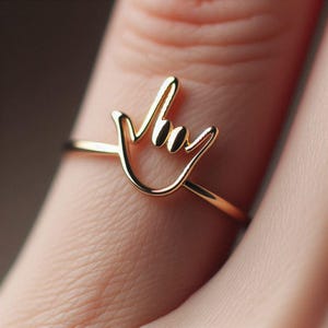 Anillo minimalista "Te amo" en oro amarillo, anillo ASL, joyería de lenguaje de señas, delicado anillo de oro macizo, regalo de amor, señal de mano, oro, oro blanco, oro rosa.