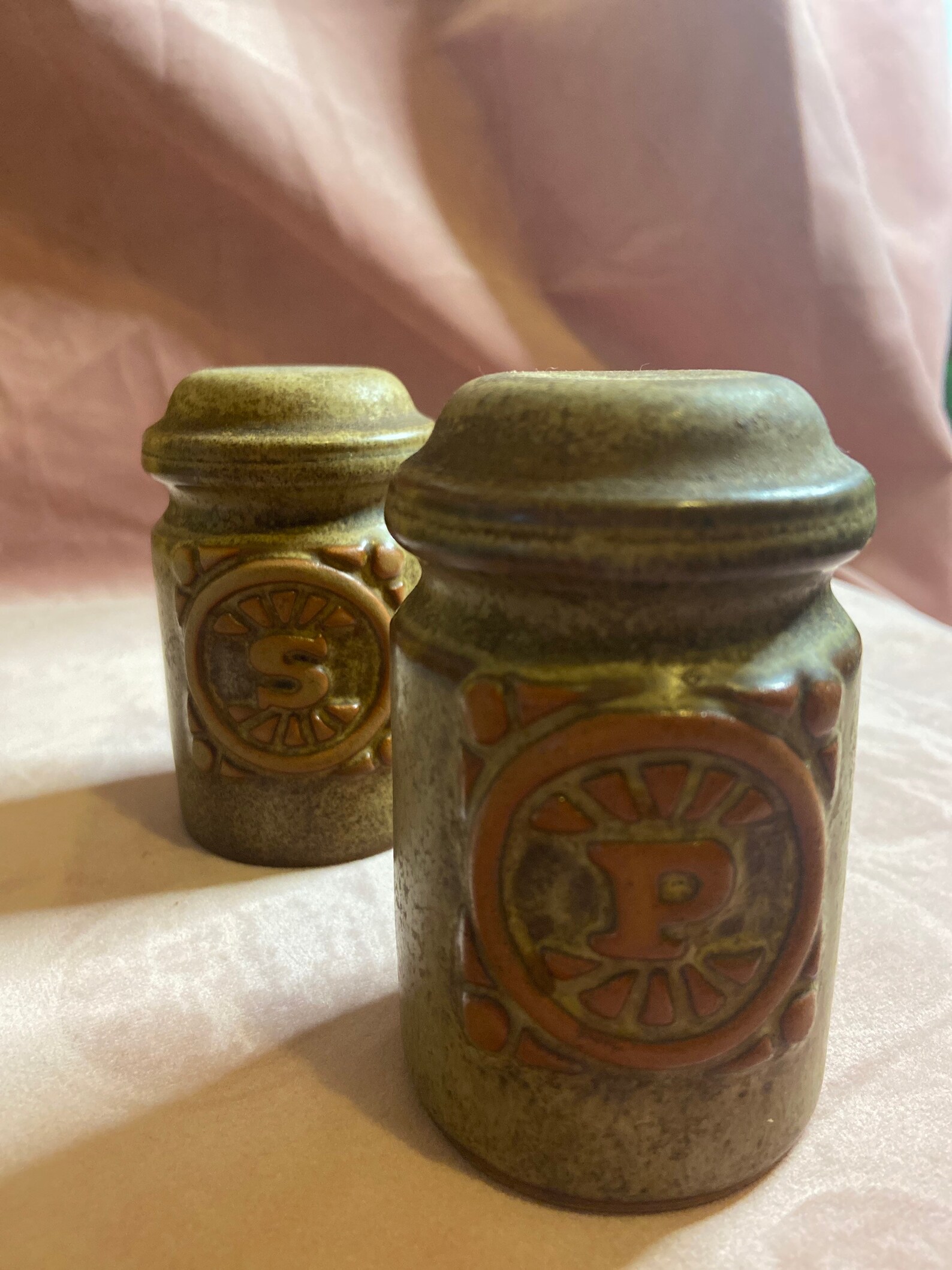 Vintage Stoneware salt and pepper pots. Etsy