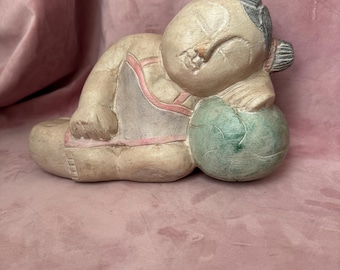 アジアの民芸品、木彫りの眠るカップル、ミッドセンチュリーの