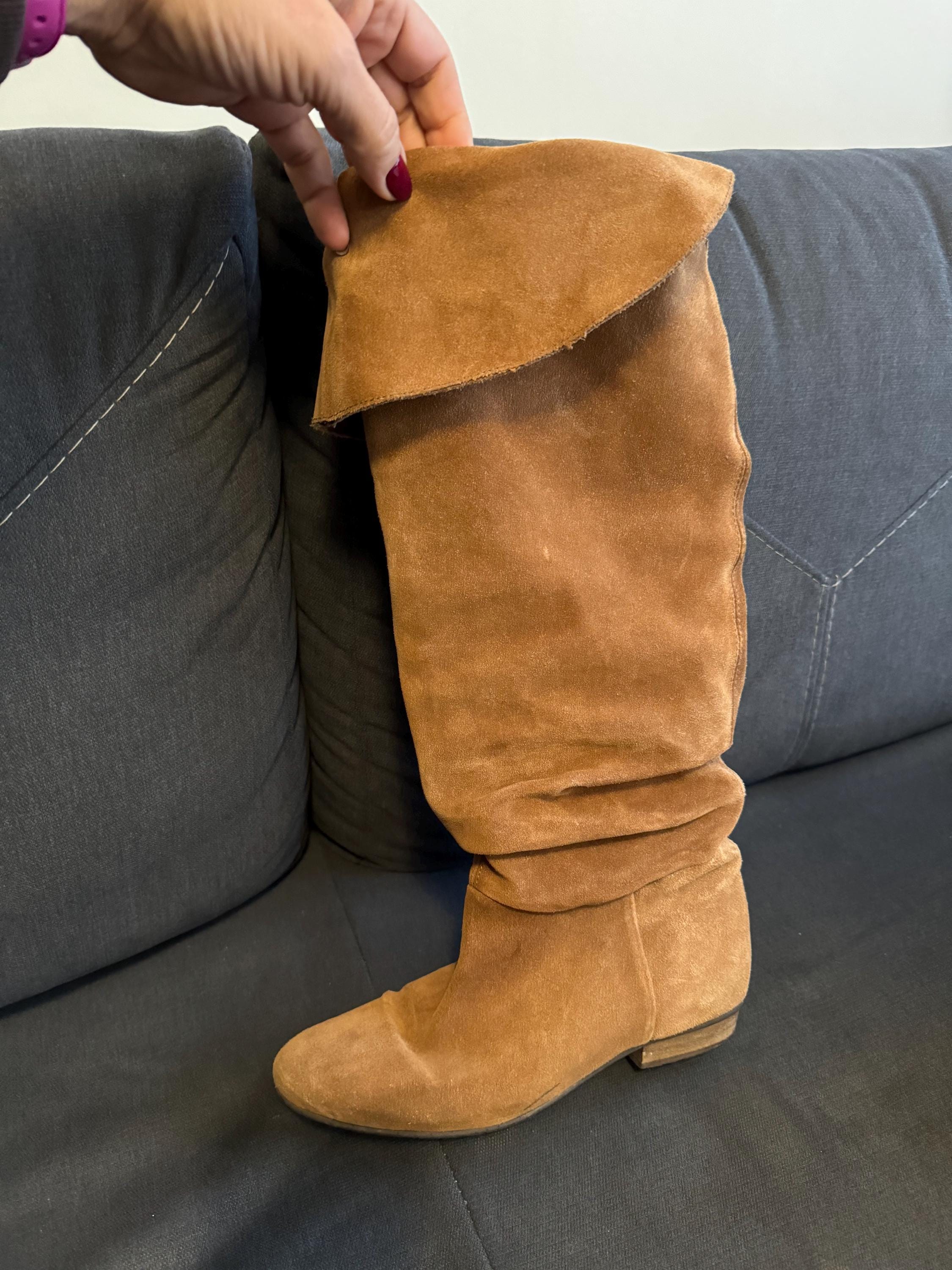 Beautiful Brown suede Knee-High Flat Boot size 5.