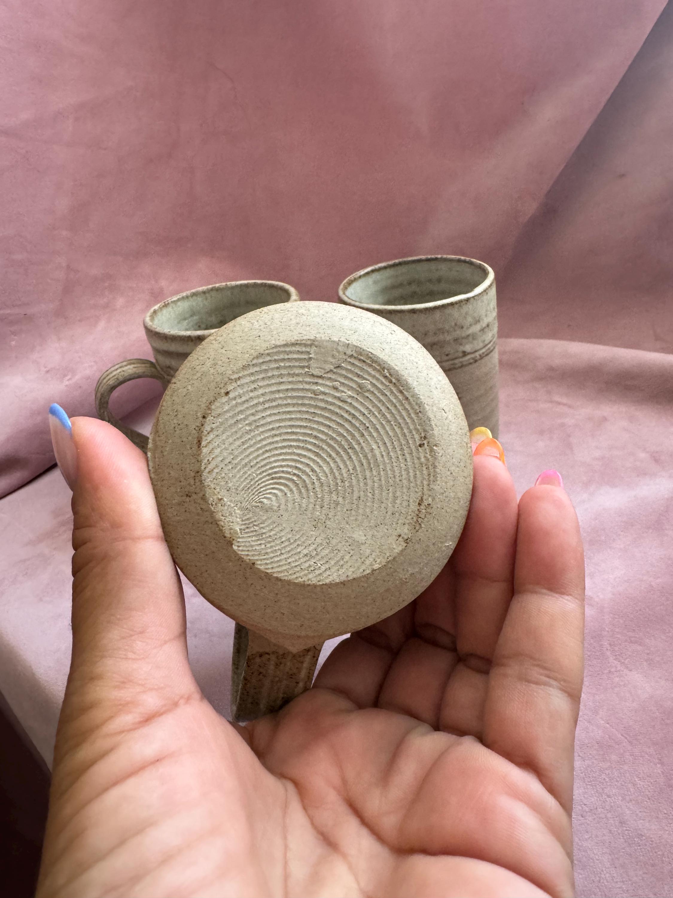 Lot De 3 Tasses En Grès Fait Main - Couleurs Marron, Naturel, Vert, Rouge - Poterie Artisanale US