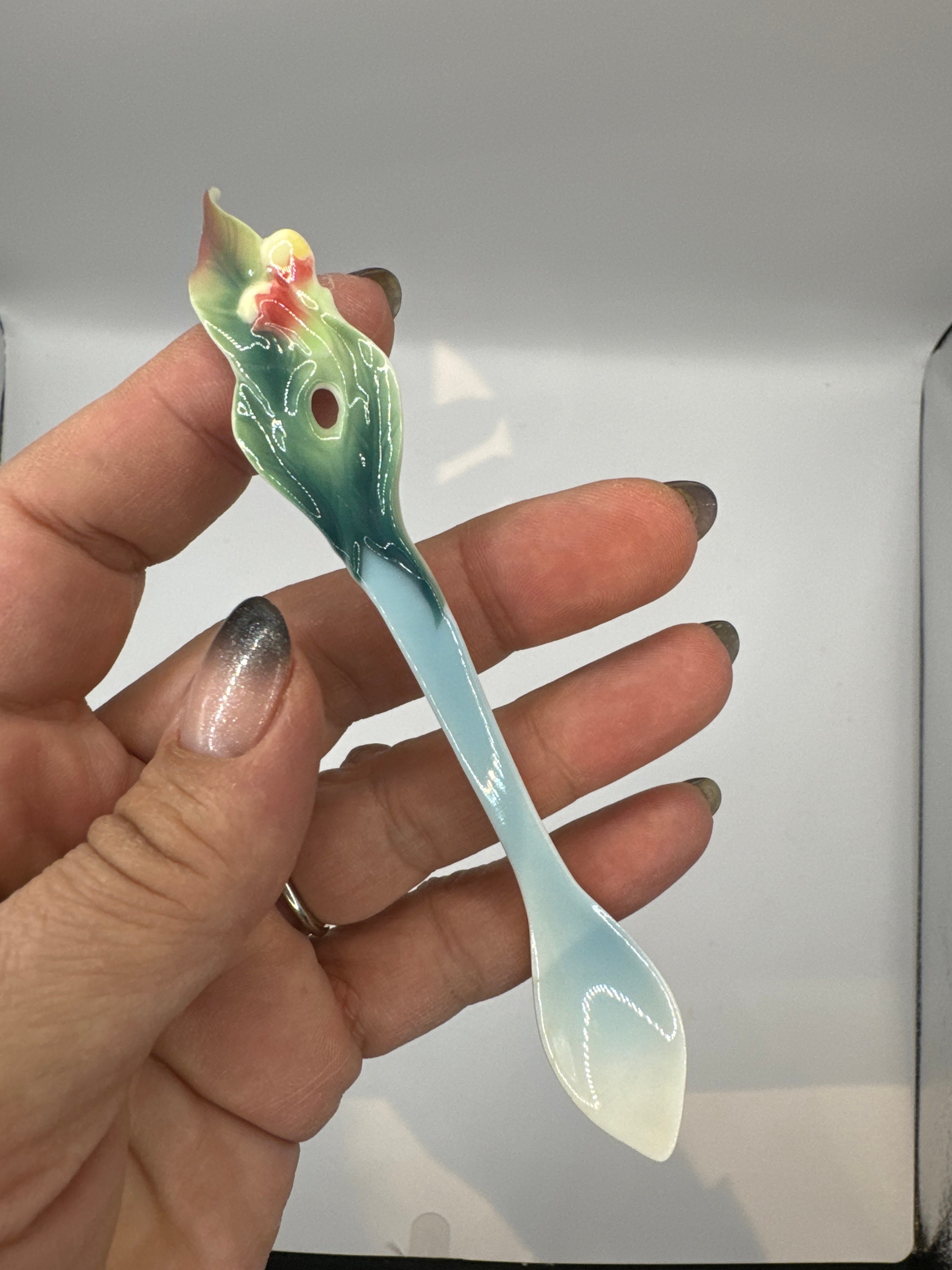 Beautiful Franz Porcelain Clove Spoon, Fz00463,porcelain Flower