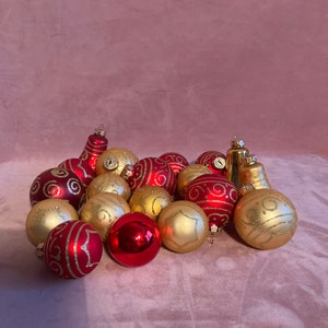 Vintage set of 19 Christmas Baubles,Red and Gold. Christmas Tree Ornament,Retro Christmas Baubles.