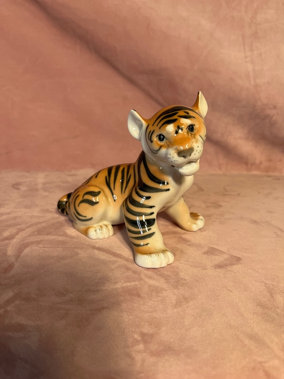 ライオン Vintage Russian Porcelain Cutest Tiger Cub,lomonosow Figurine. - Etsy