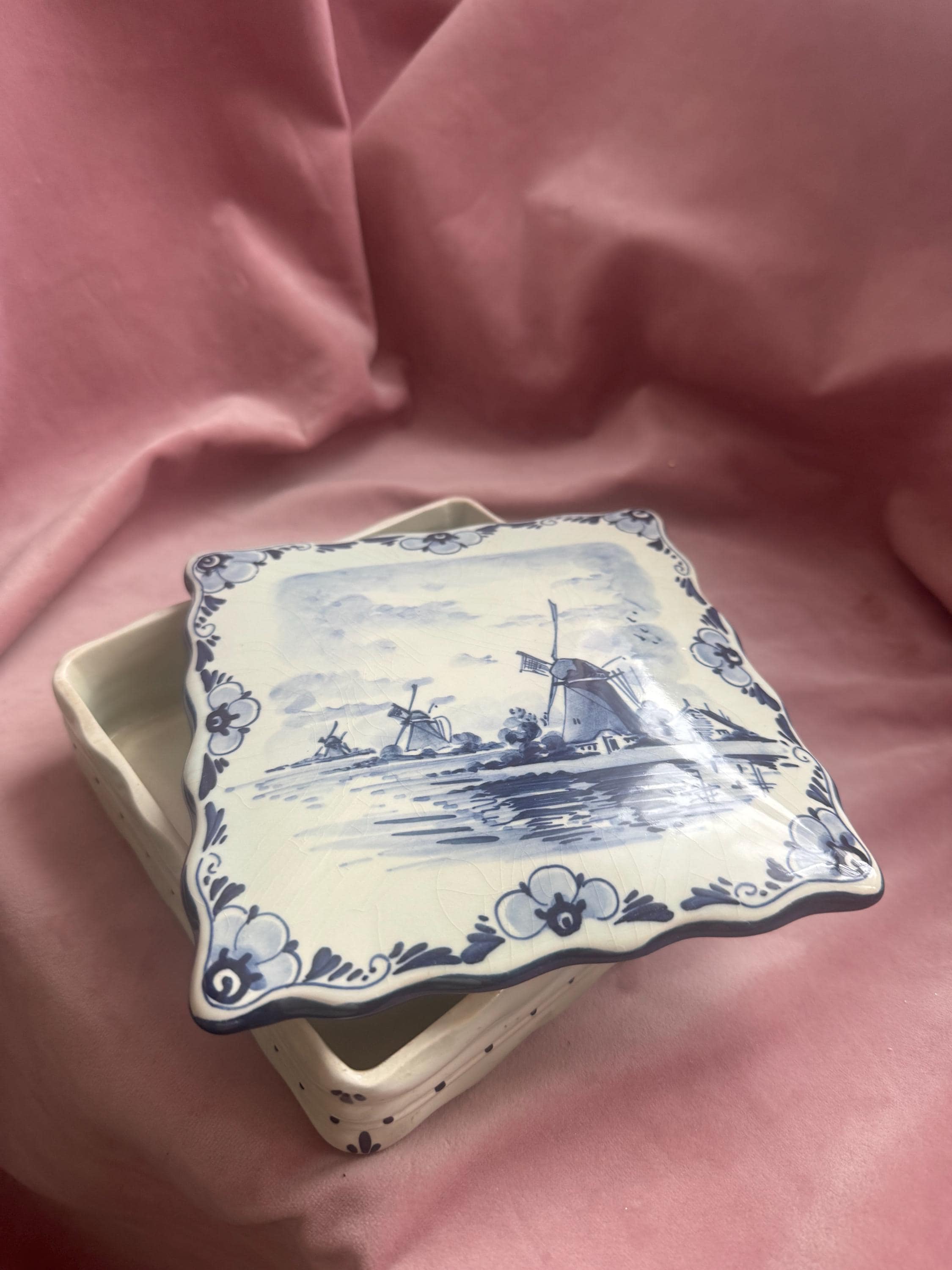 Vintage Porcelain White and Blue Delft Ceramic Large Box,trinket Box ...