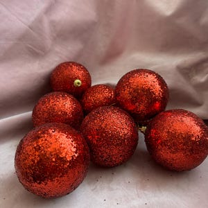 Vintage set of 8 red glitter Christmas Baubles.