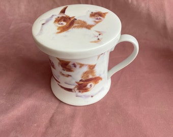 Beautiful Mug with ginger cats with lid .