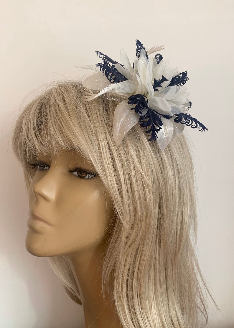 Races Ladies New Design CreamNavy Blue Hair Flower CurlyFeathers Fascinator Headpiece Comb Bridesmaids Weddings Mother Of The Bride