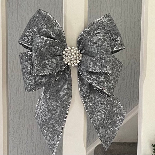 1 Luxury Quality Grey/Silver Glittered Christmas Bow Decoration 19 x 23Cm Great For Xmas Trees, Mirrors, Fireplaces, Staircases and Garland