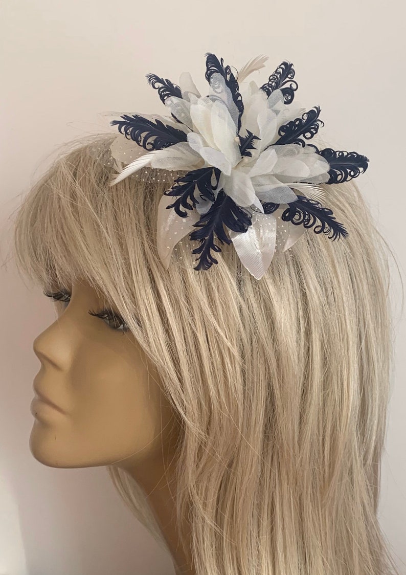 Races Ladies New Design CreamNavy Blue Hair Flower CurlyFeathers Fascinator Headpiece Comb Bridesmaids Weddings Mother Of The Bride