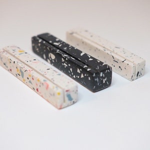 Terrazzo postcard stand, card holder, note stand, Jesmonite in black with white terrazzo pieces, modern