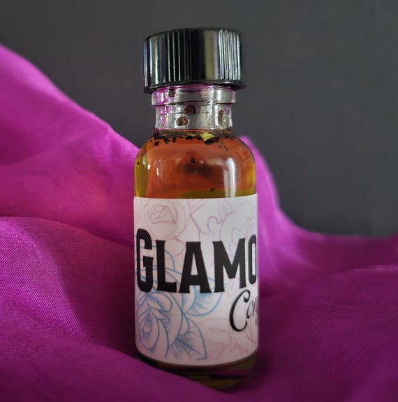 Glamour oil, aphrodite, confidence oils, self esteem spell, witcraft, hoodoo, conjure