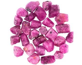 Veel ruwe robijnkristallen, losse edelsteenschilfers, 6-10 mm