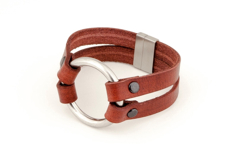 Bracelet en cuir O-ring, Cuir Véritable, Anneau en acier inoxydable, différentes couleurs disponibles. image 1