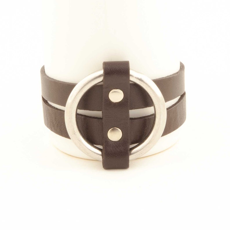 Leather o-ring bracelet with magnetic stainless steel clasp image 2