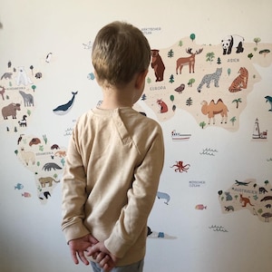 Wandtattoo Weltkarte für Kinderzimmer, Kontinente und Afrika Tiere Wandtattoo, Safari Tiere Sticker, Beige Aquarelle Weltkarte für Kinder