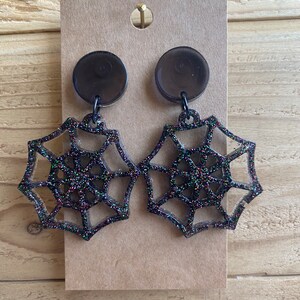 Halloween Cute Spiderweb Glitter Resin Earrings