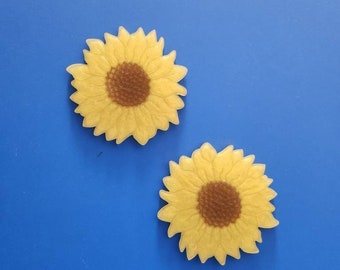 Resin flower coaster, sunflower, housewarming gift, set of 2, resin flower,  gift for the home, kitchen and dining