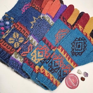 Handgemachte Alpaka Handschuhe Türkis aus Peru - Blaue Strickhandschuhe mit Ethno Muster, Fair Trade Wintermode, Öko Weihnachtsgeschenk