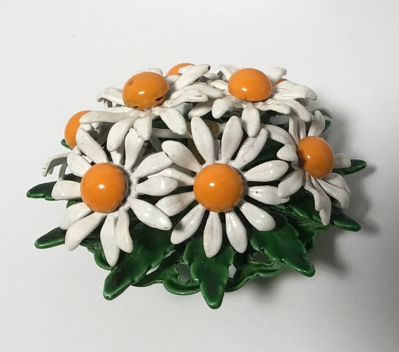 Vintage Enameled Daisy Bouquet Brooch