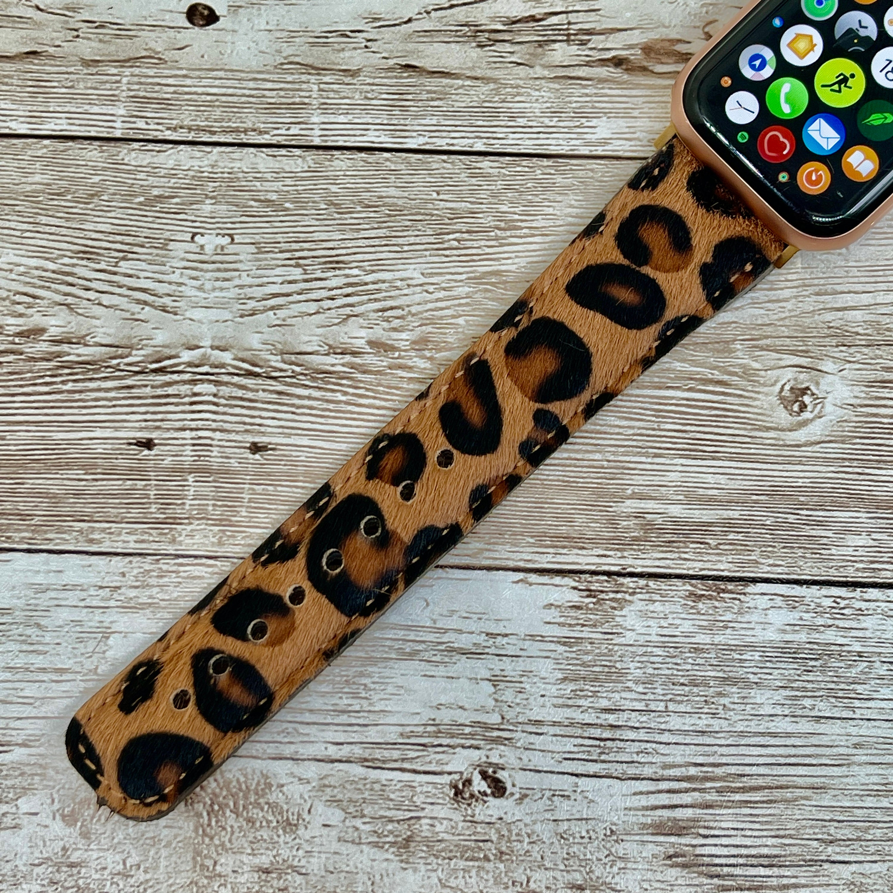 Apple watch series 6 leopard band hotsell