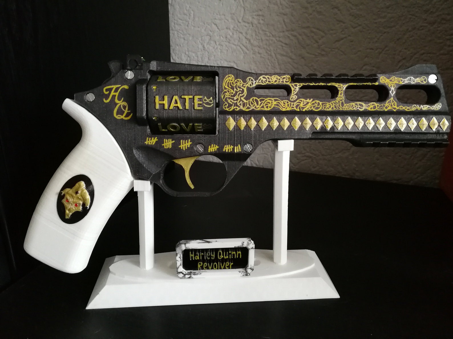 3D printed Harley quinn suicide squad gun. Etsy
