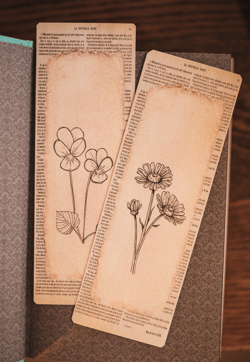 Birth Flower Bookmark, Laminated, Double-Sided image 1