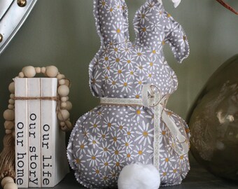 Easter Bunny (Daisy, small)