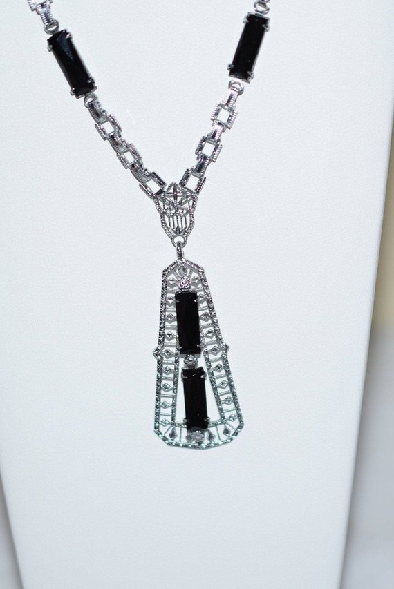 1920's Art Deco Necklace