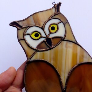 Hanging window window window for Valentine's Day, owl animal spirit totem. Unusual gift, creation decoration sun-catch in stained glass image 2