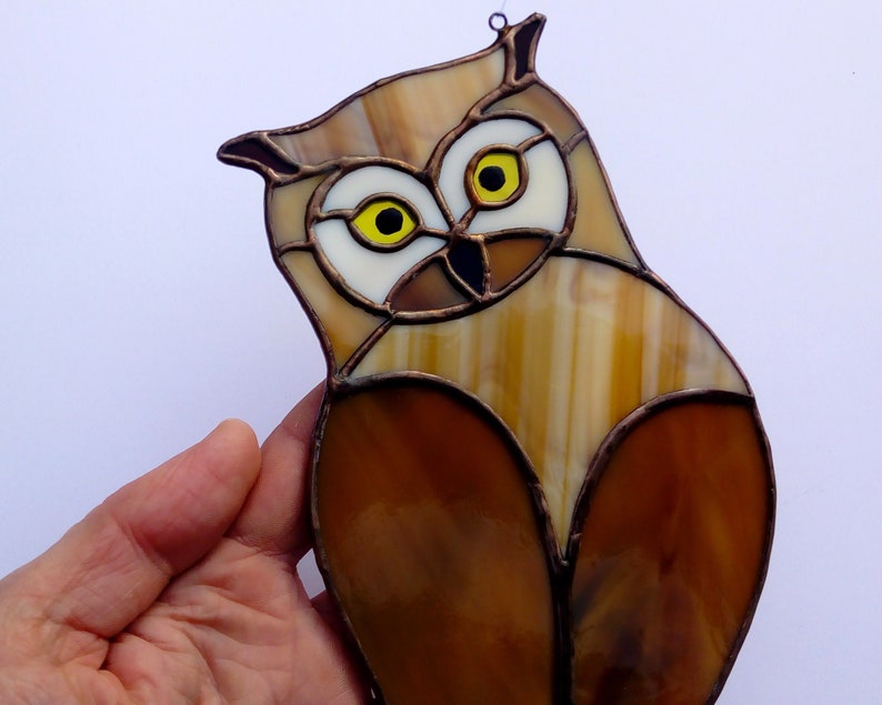 Hanging window window window for Valentine's Day, owl animal spirit totem. Unusual gift, creation decoration sun-catch in stained glass image 2