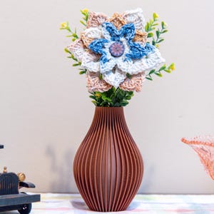Crochet Flower and Vase, Brown Ribbed Decorative Vase, Crocheted Floral Arrangement for Home Decor, 3d Printed Vase and Crochet Plant Art