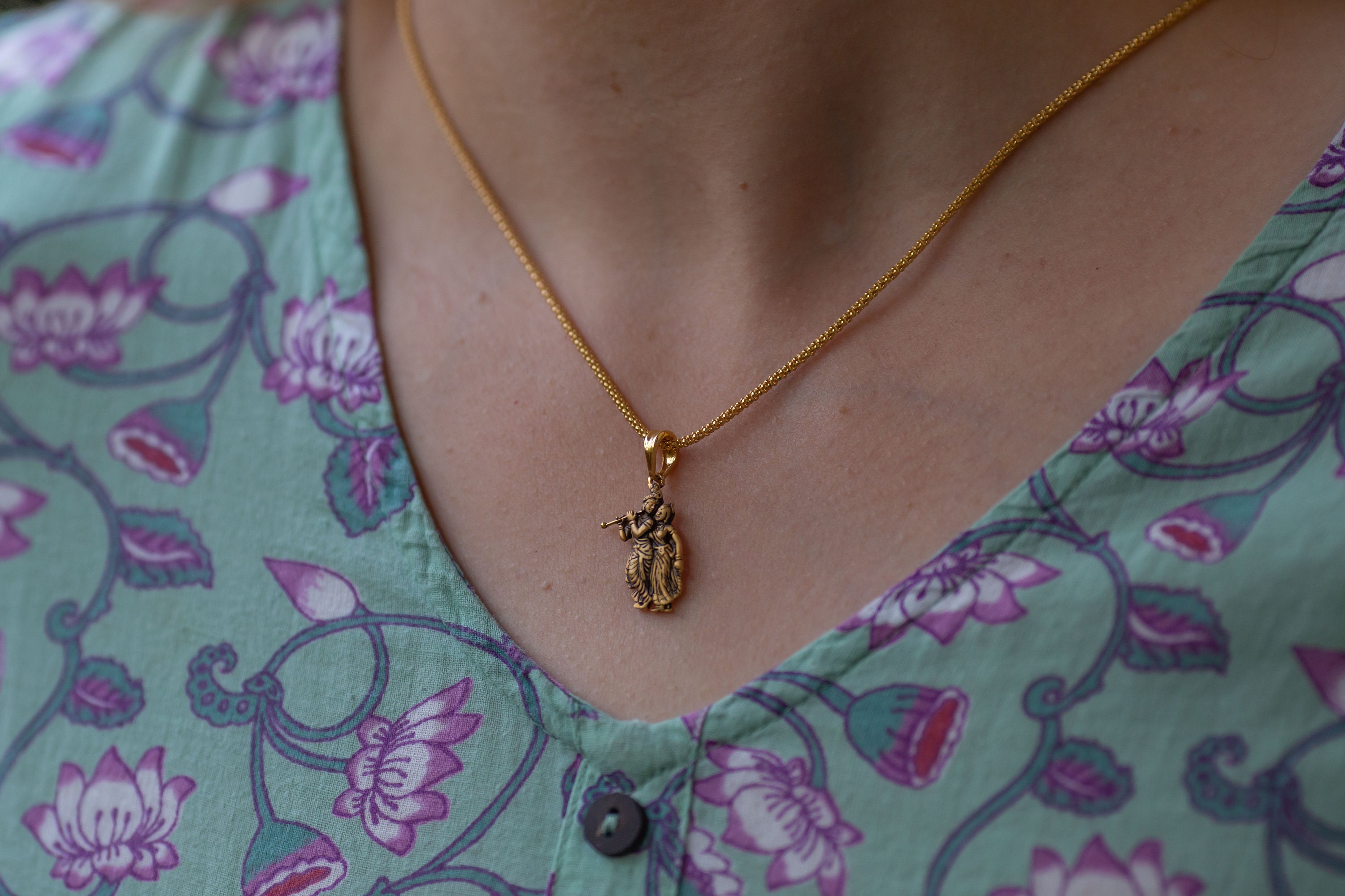 Krishna gold pendant with price sale