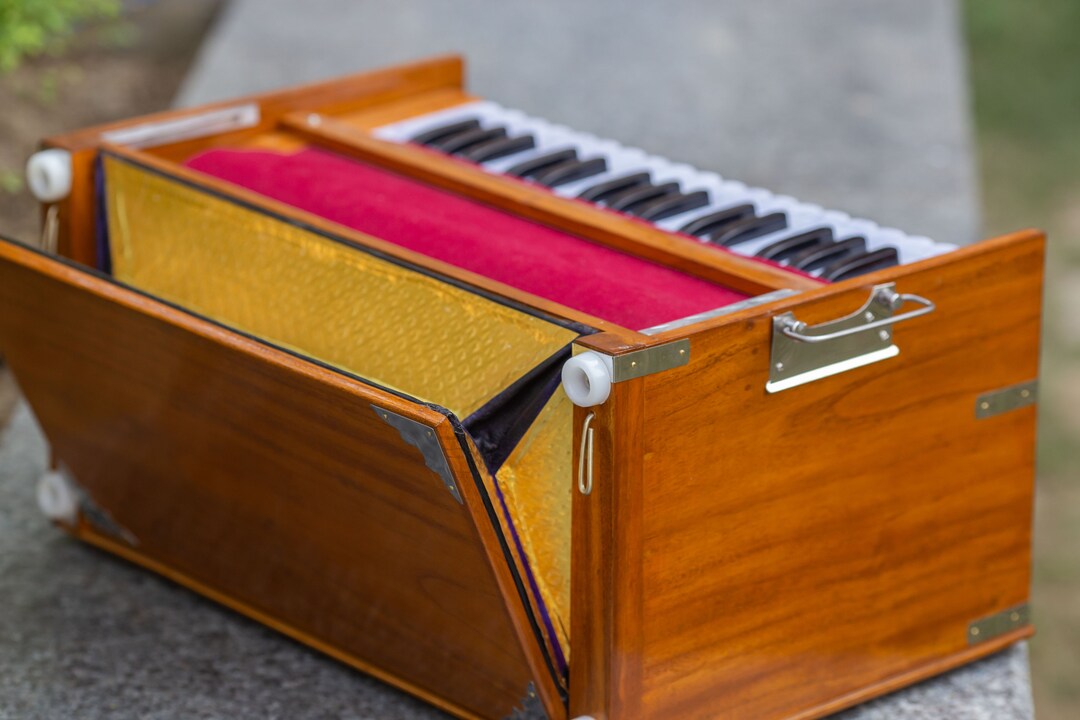 Harmonnium 2.5 Octave Harmonium for Kirtan Harinam Etsy