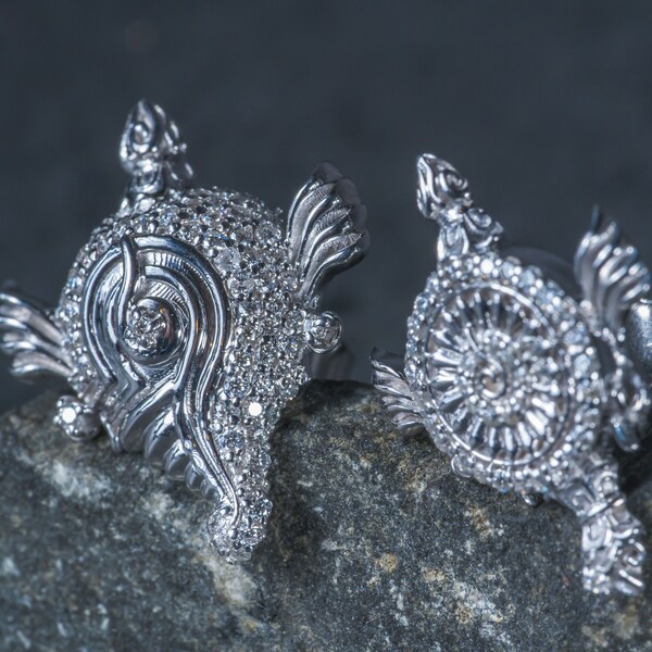 Silver earrings Shankar and Conch Mahaprasad from Mayapur , Radhe Style, Hare Krishna