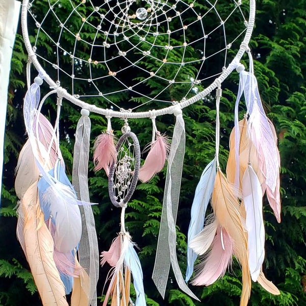 Large dream catcher. Native American Authentic. Nursery decor. Bohoemian style. Girls decor. Wedding decor. White.  Champagne. Blue.