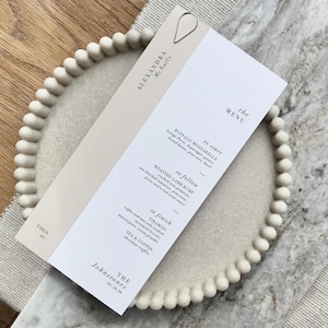 Menú de boda - Decoración de mesa personalizada - con clip de lágrima plateado - Tarjeta con nombre de lugar - Color champán