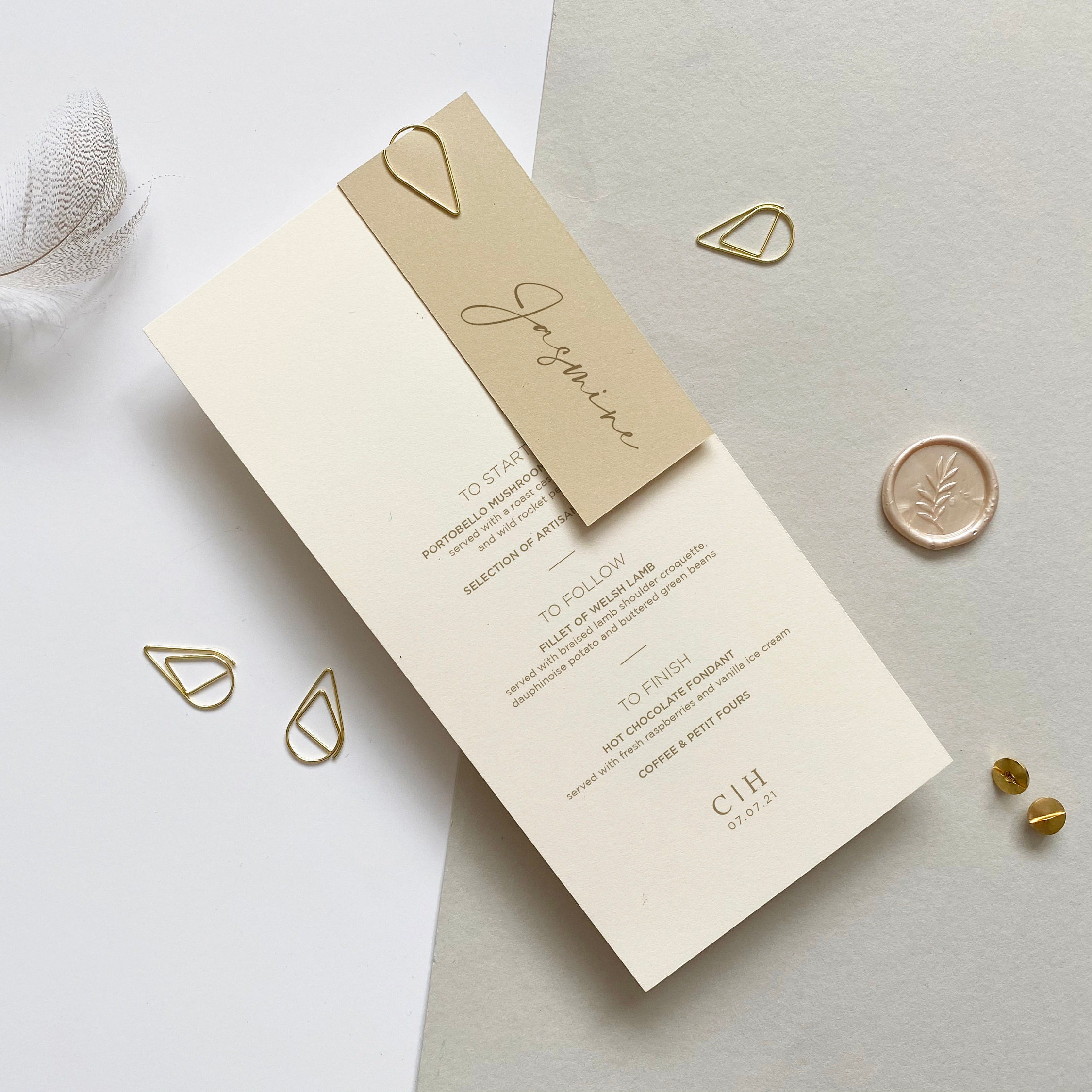 Luxury Wedding Menu - Personalised With Gold Teardrop Clip Place Name Card