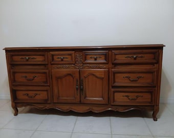 Dixie Wood Dresser French Provincial 10 Drawer Cherry